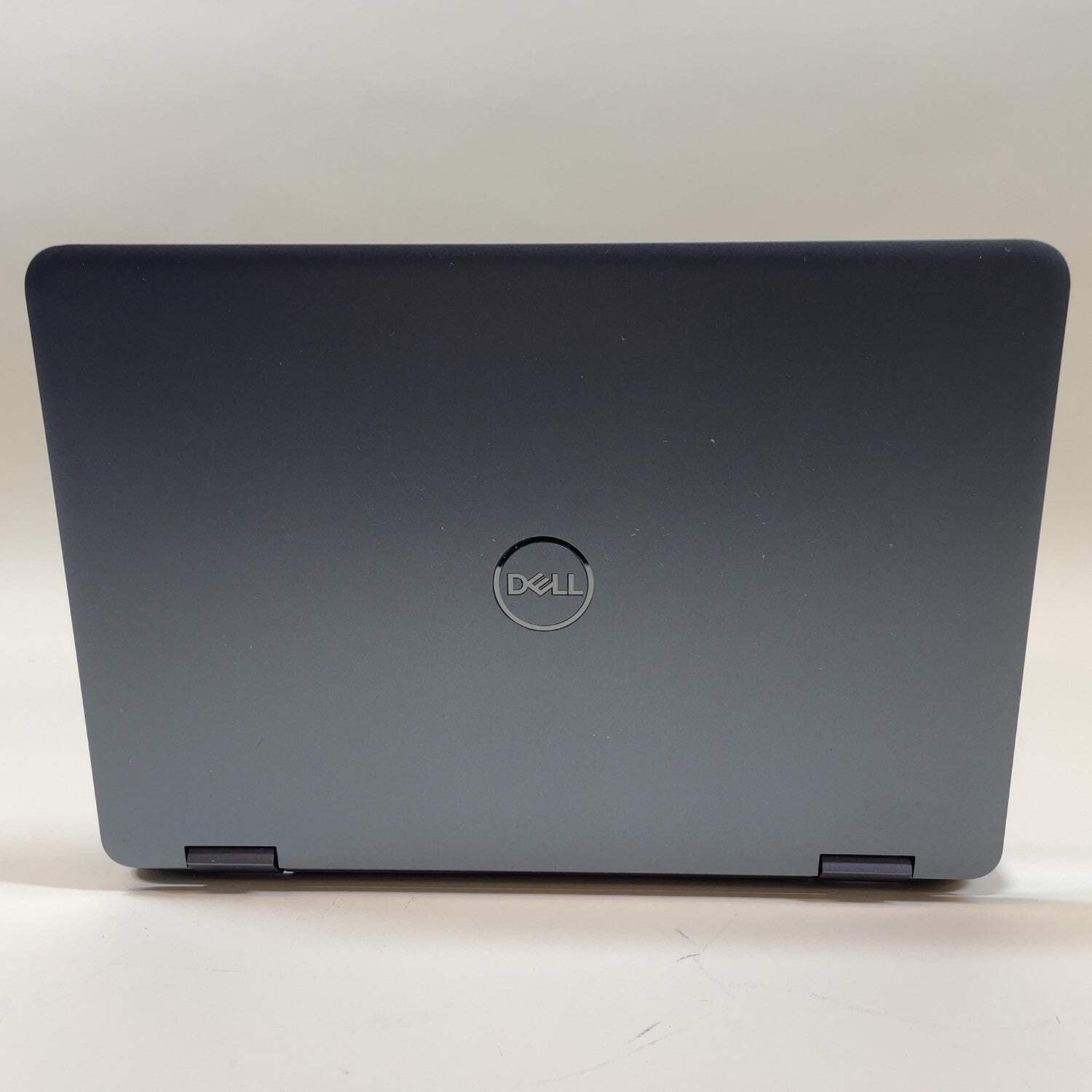 Dell Inspiron P31T 11.6″ AMD A9-9420e 1.8GHz 4GB RAM 64GB SSD AMD Radeon R5 M330