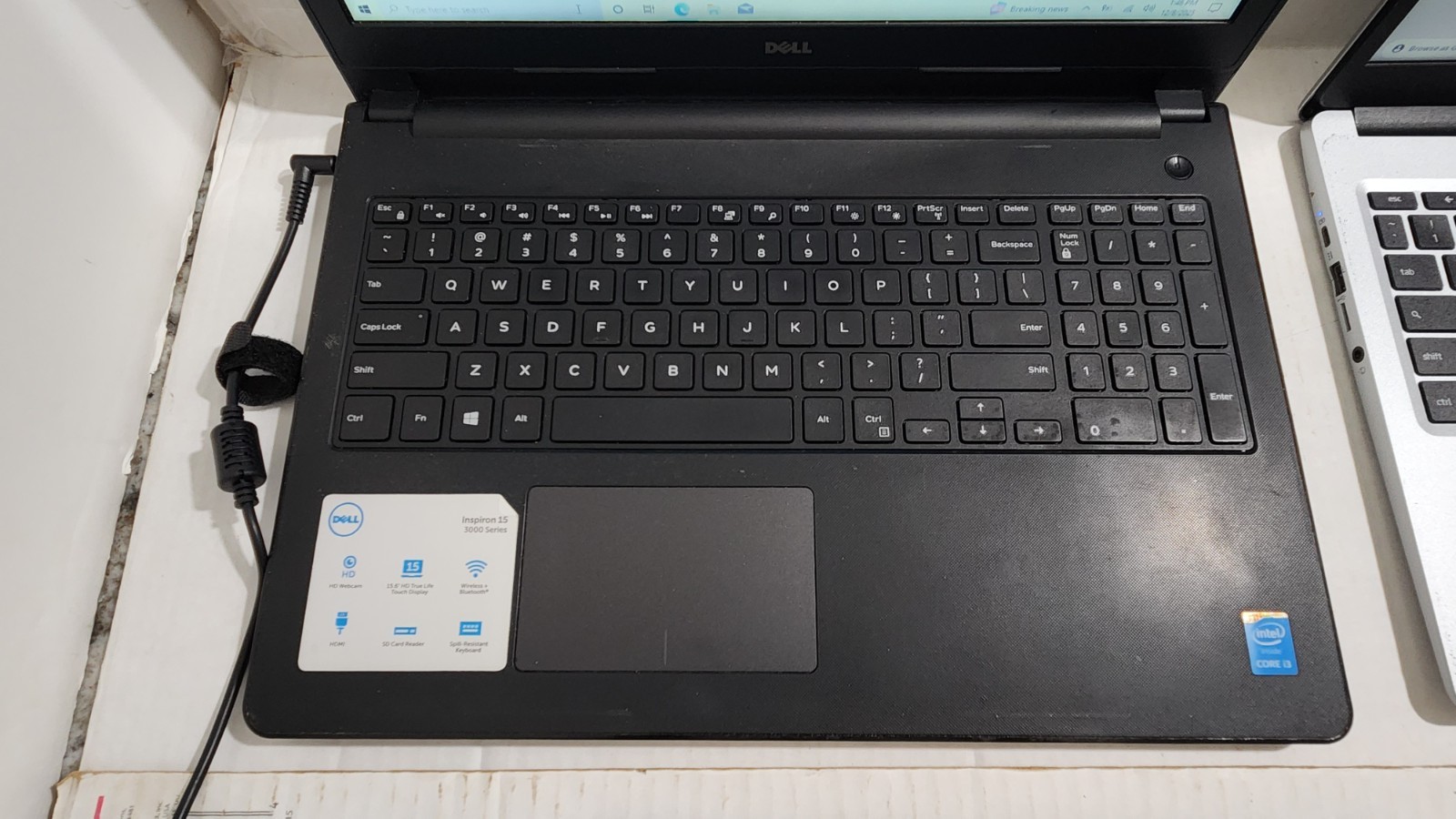 Lot Of 2 Laptops DELL Inspiron 1TB, 15 3000 intel i3 , ACER Chromebook 3h Series