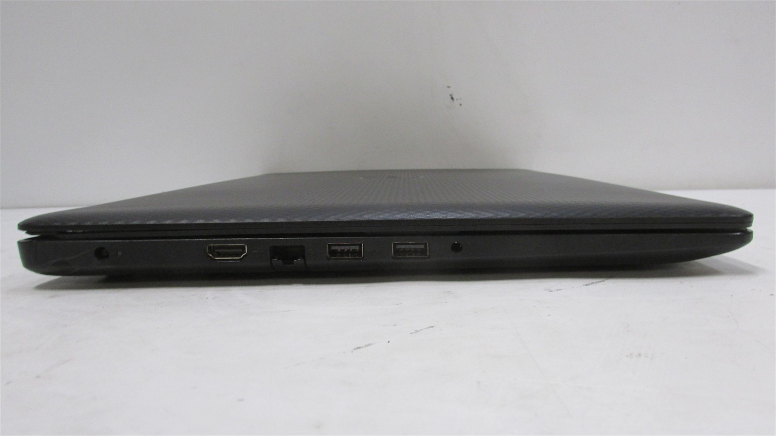 Dell Inspiron 3793 i7-1065G7 1.3GHz 16GB RAM 256GB NVME 17.3″ W11P DMG/MISS KEY