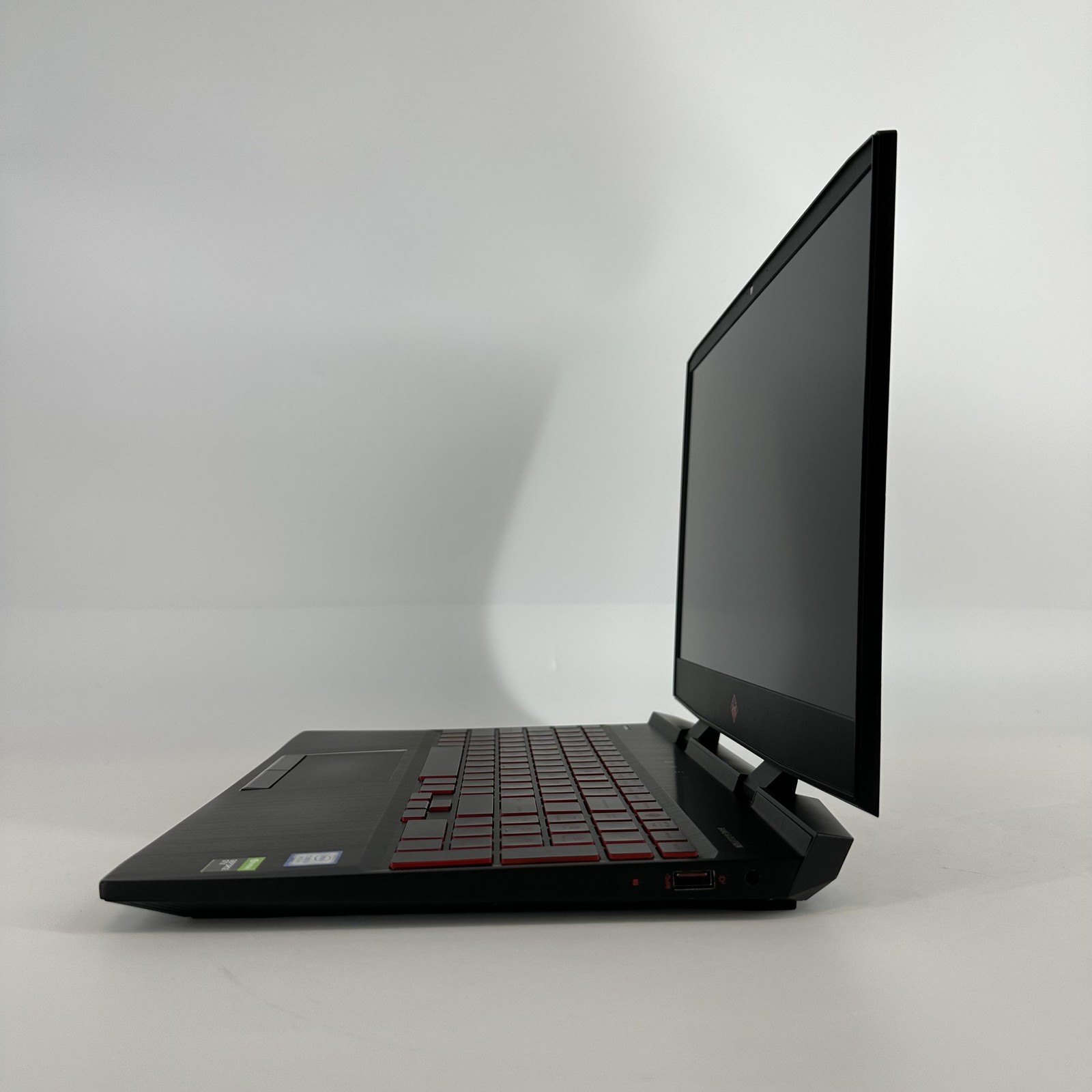 HP Omen 15 FHD i5-9300H 2.40GHz 8GB 1TB HDD GTX 1650 Very Good FRAME GAP