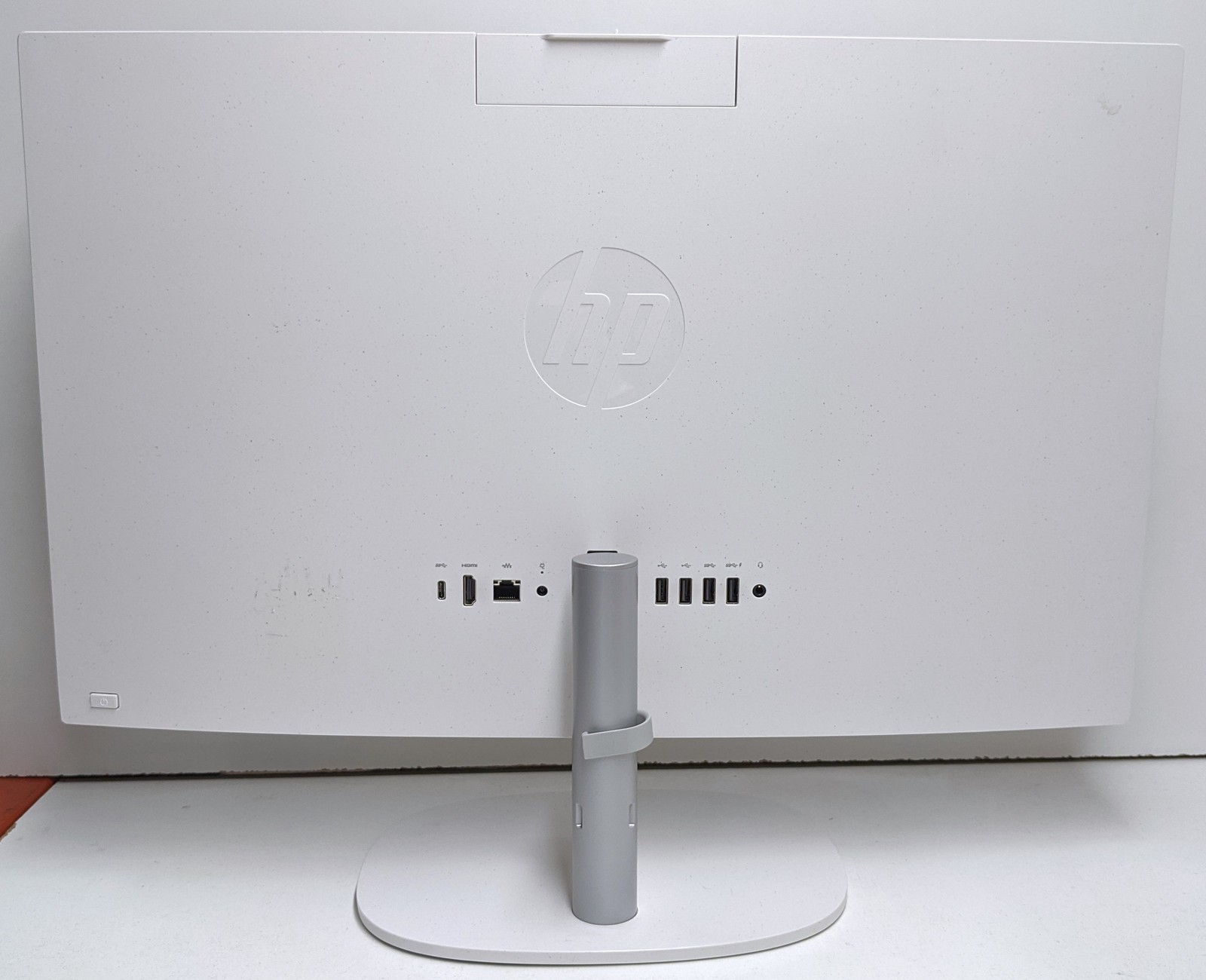 HP AIO 24-CR0046 DESKTOP AMD ATHLON GOLD 7220U 4GB 256GB