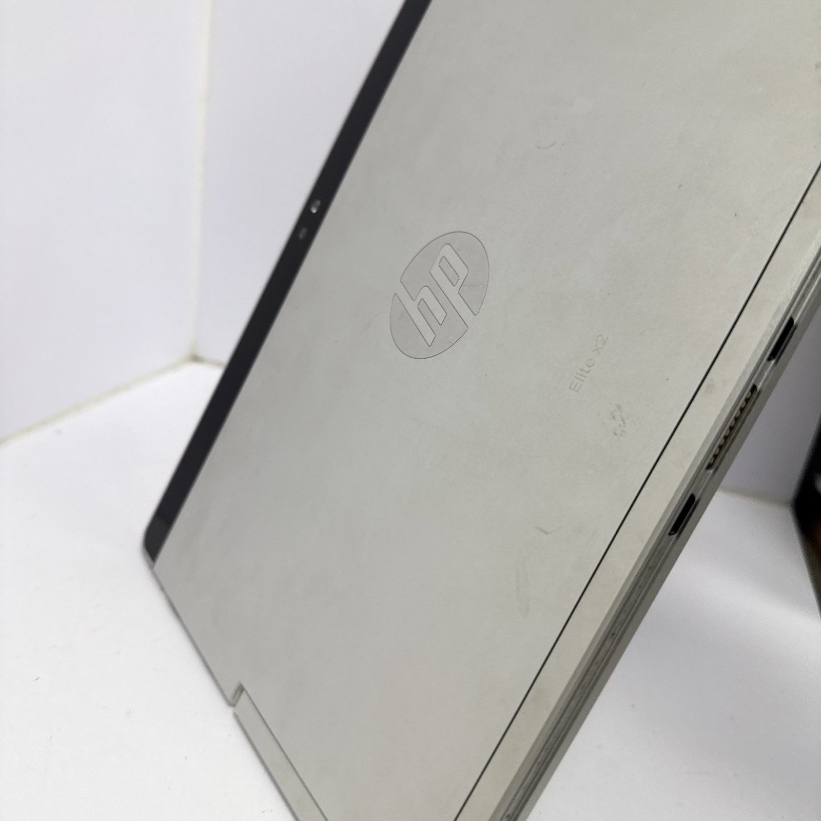 HP Elite x2 Tablet – Silver