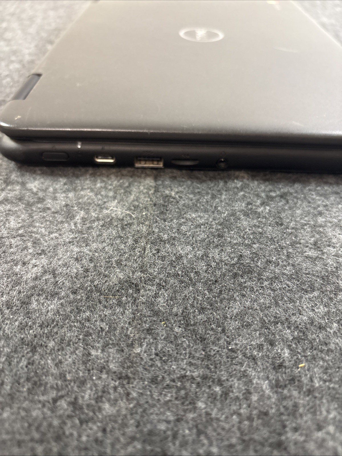 DELL Chromebook 3100 2-in-1 touchscreen