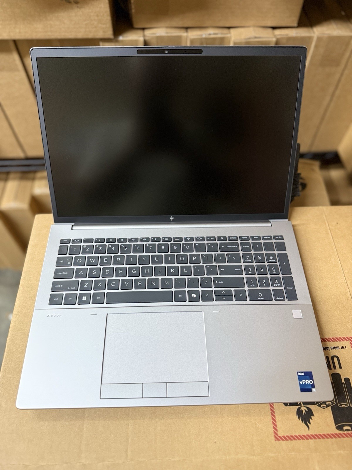 HP ZBOOK FURY G11 I9-13950HX / 64GB DDR5 /1TB NVME / NVIDIA RTX 4000 Ada 12GB