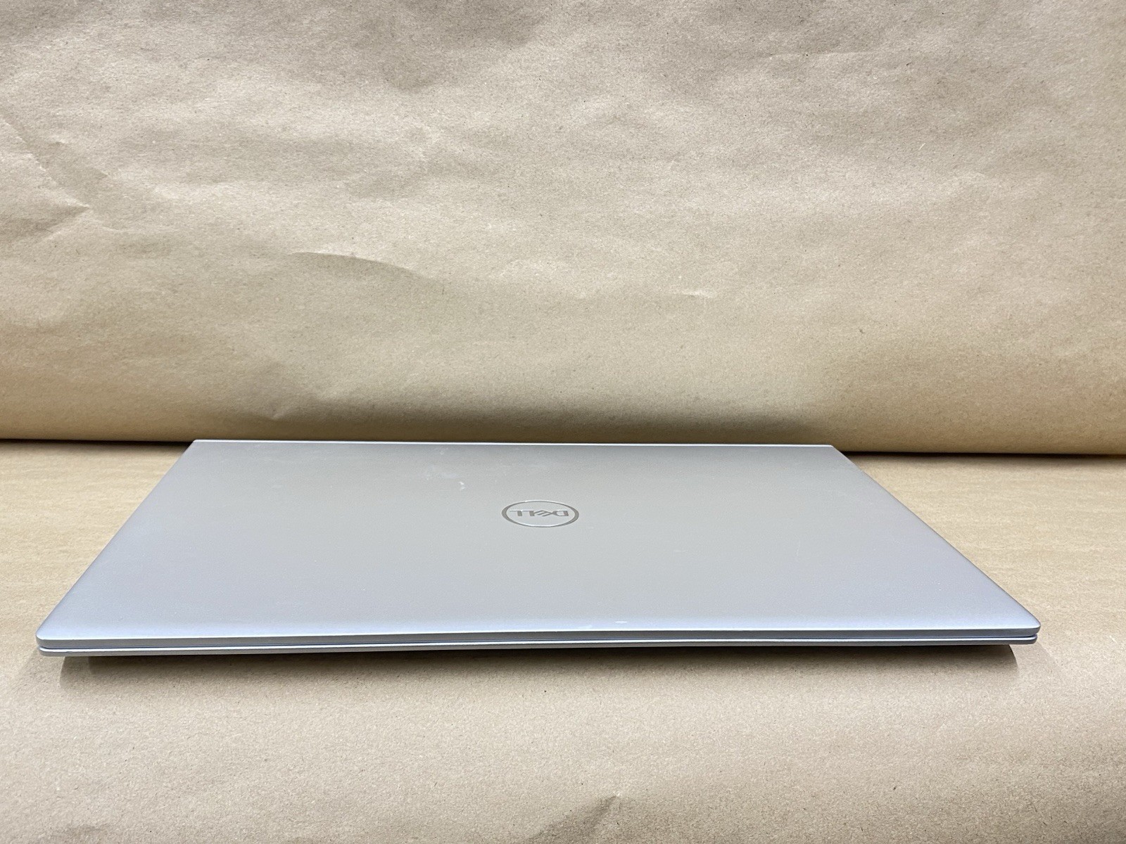 Dell Inspiron 5502 – 15.5″ FHD – i7-1165G7 – 8GB – 256GB SSD – Win 11 Pro – READ