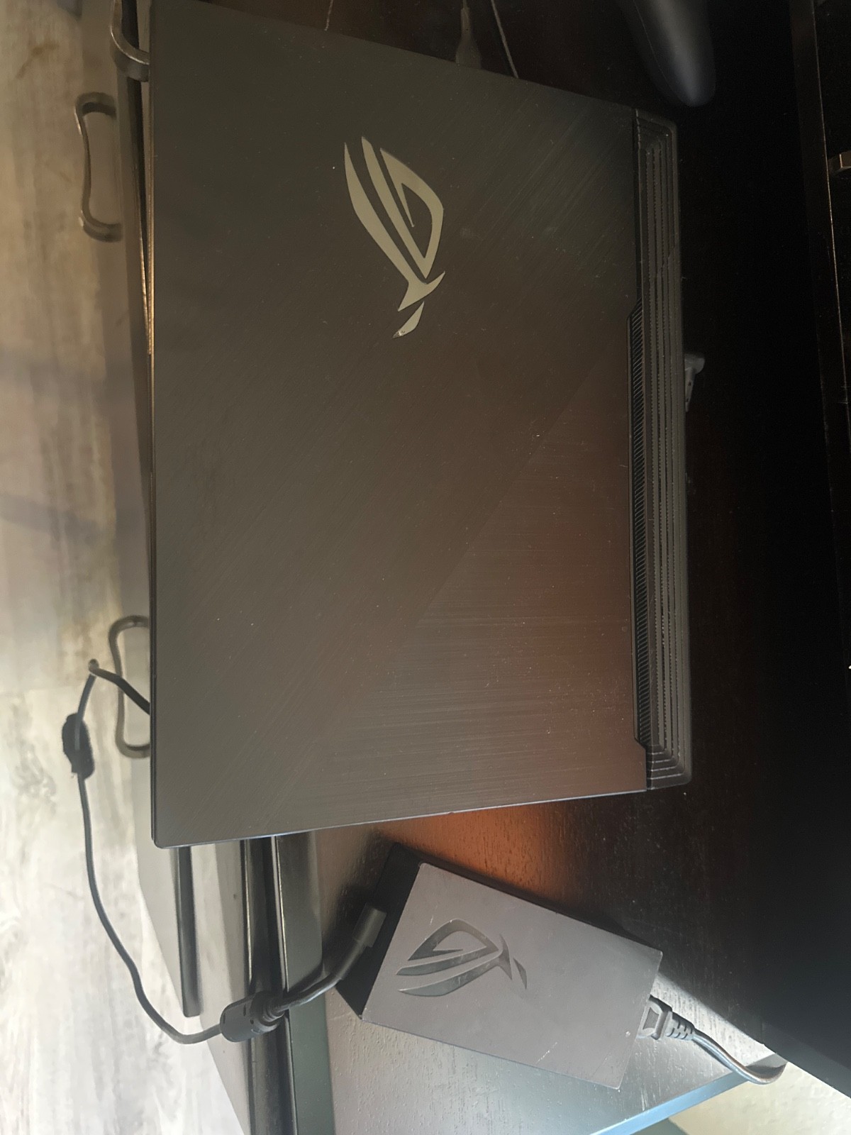 ASUS ROG G512LV-UH76 15.6″FHD i7-10870H 16GB RAM 512GSSD GeForce GTX 2060 Win 11