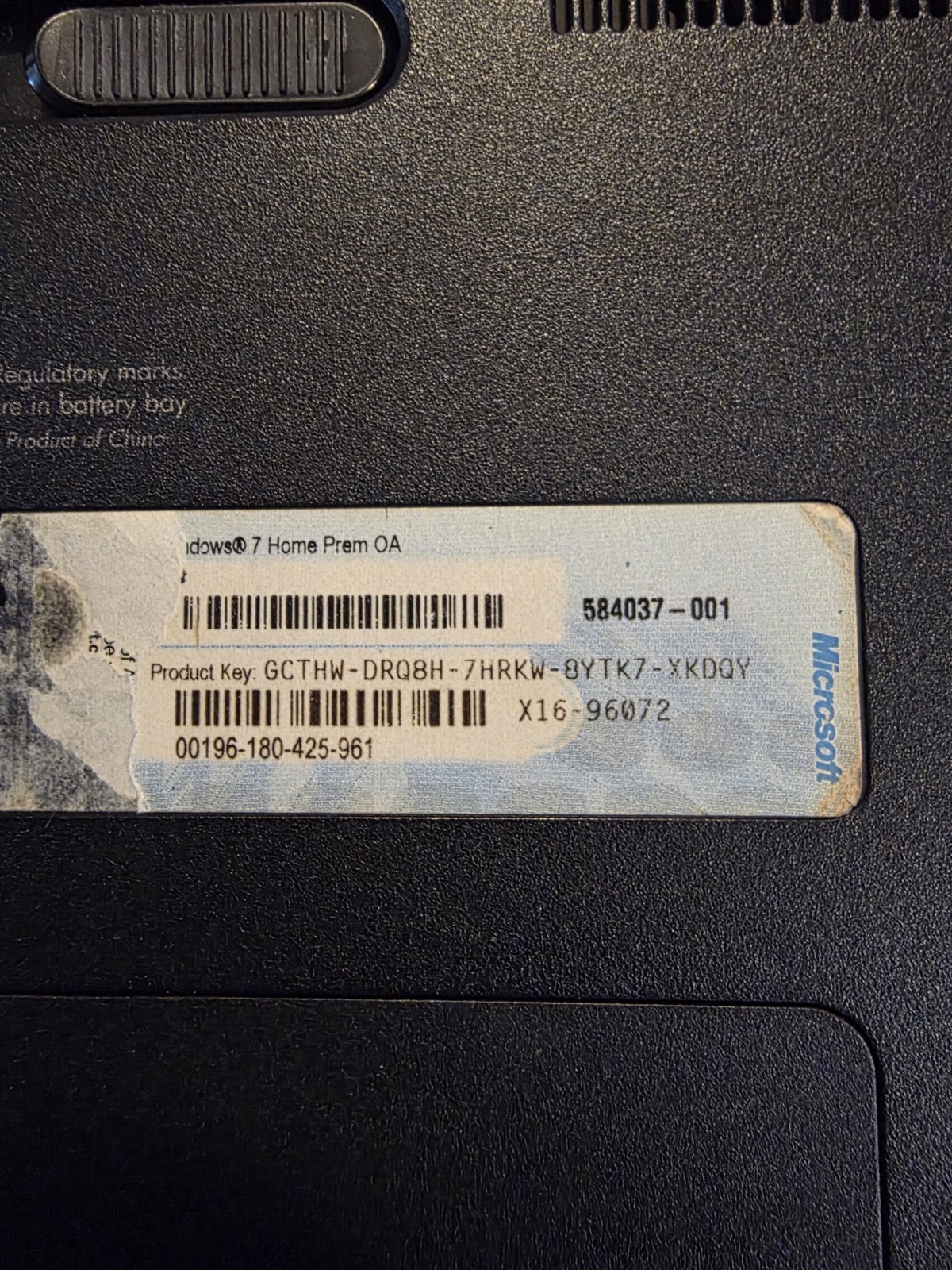 USED HP Pavilion 2000-329WM 15.6in. 320GB, AMD Fusion 1.6GHz 3GB FC17-3-G468 S12