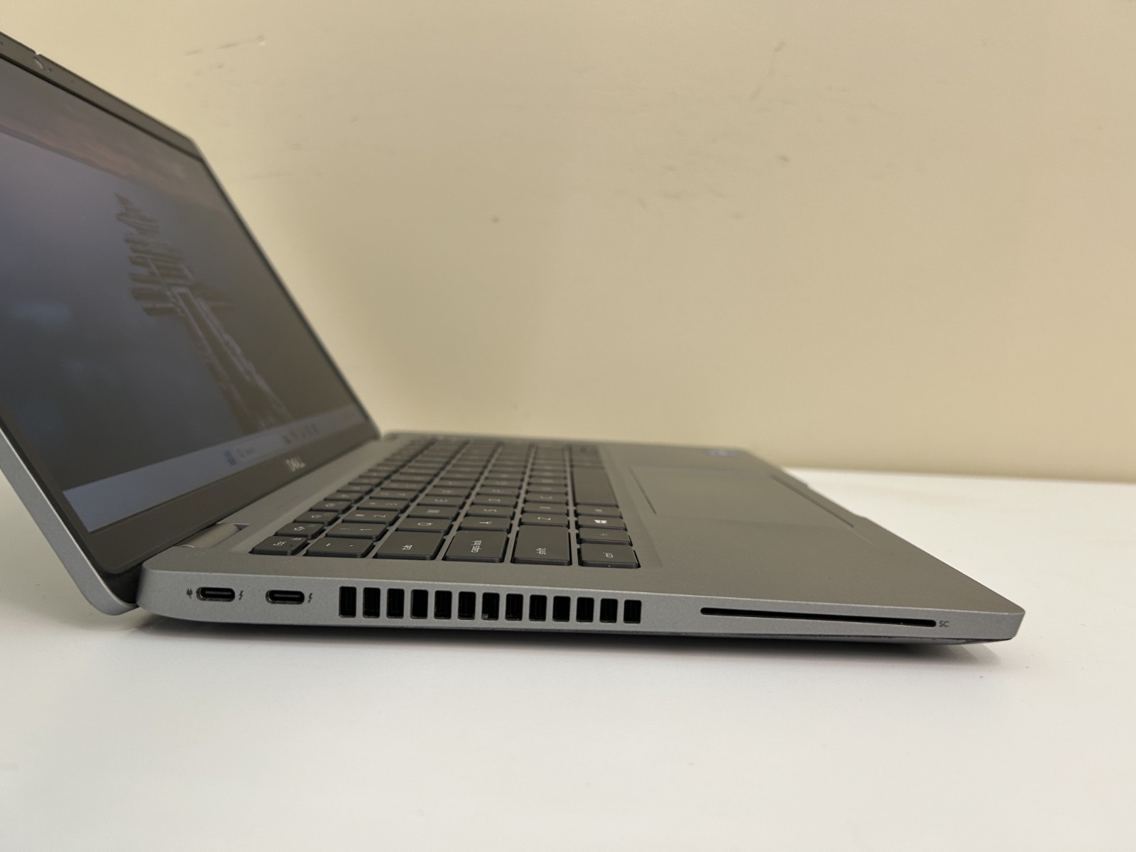 Laptop Dell Latitude 5420 14″ Intel Core i5-1145G7 512GB SSD 32GB RAM Win 11 Pro