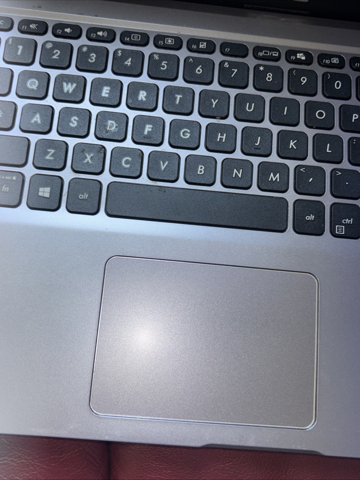Laptop Asus X515J Untested No Power Cord