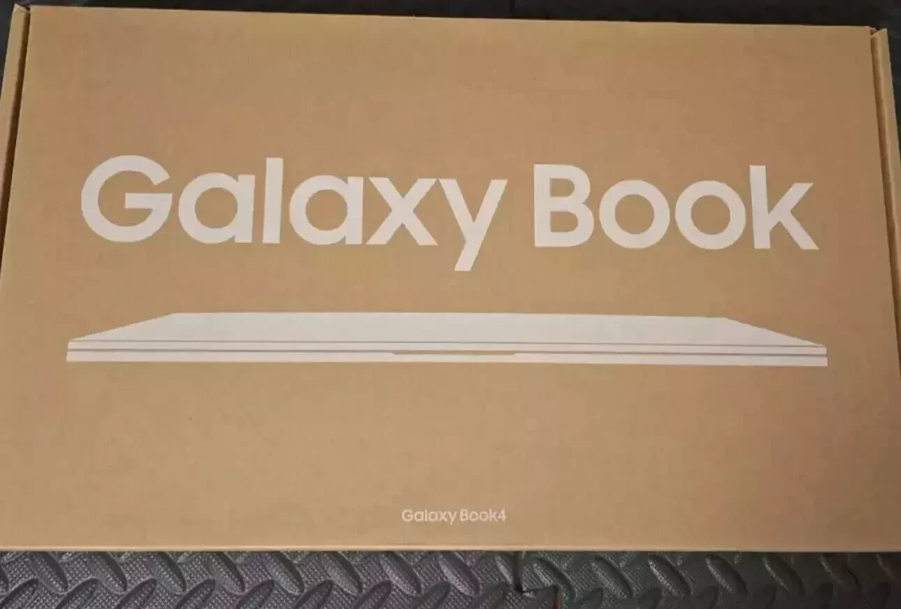 NEW Samsung Galaxy Book4 Ultra NP960XGL-XG2US 16″ AMOLED Touch 16GB Laptop 4050