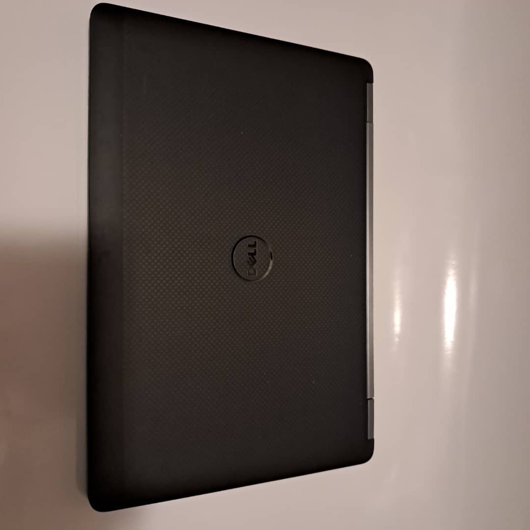 Dell Latitude E7470 14” Touch i5-6300U 8GB RAM SSD Win10 + Charger