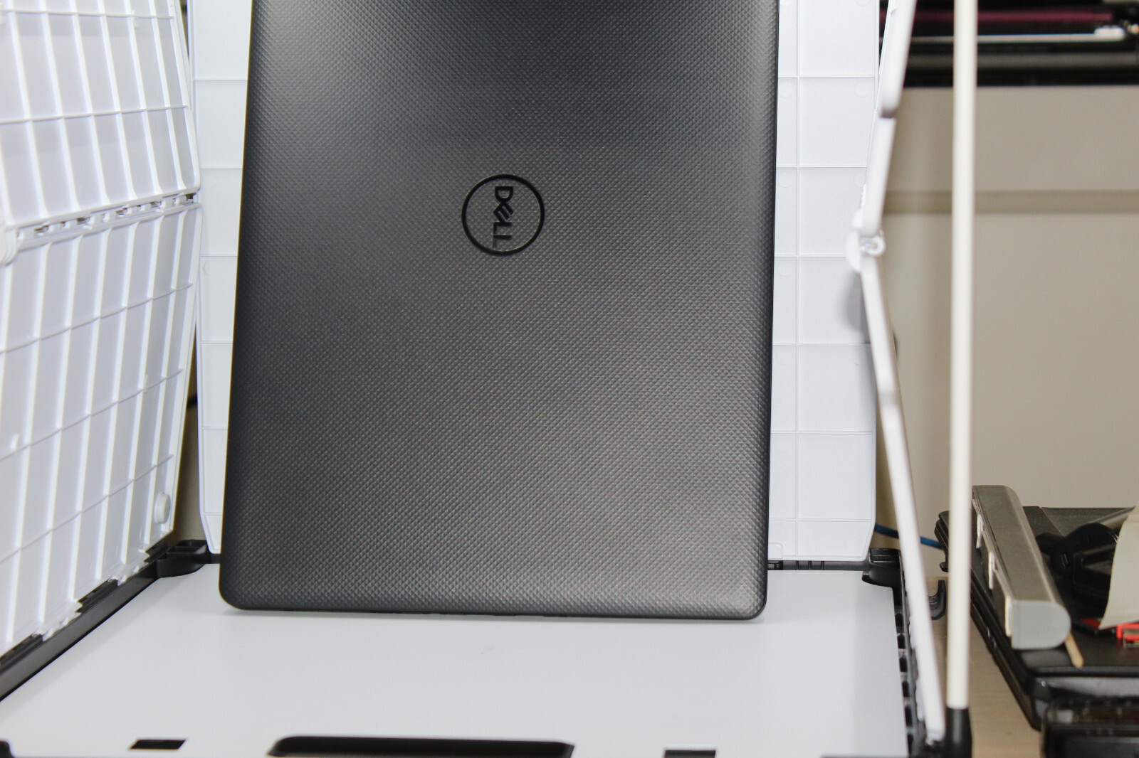 Awesome Dell Vostro 3590 15.6″ i5-10210U 1.60GHz 8GB 256GB SSD Windows 10