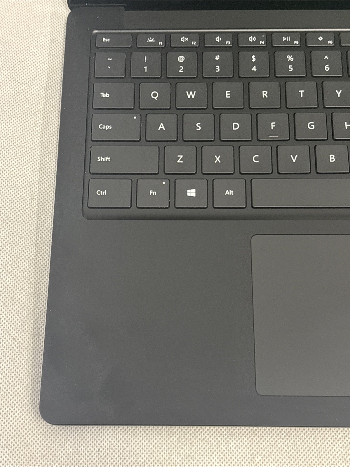Microsoft Surface Laptop 4 13.5” (512GB, Intel i7-11th, 16GB RAM) Black