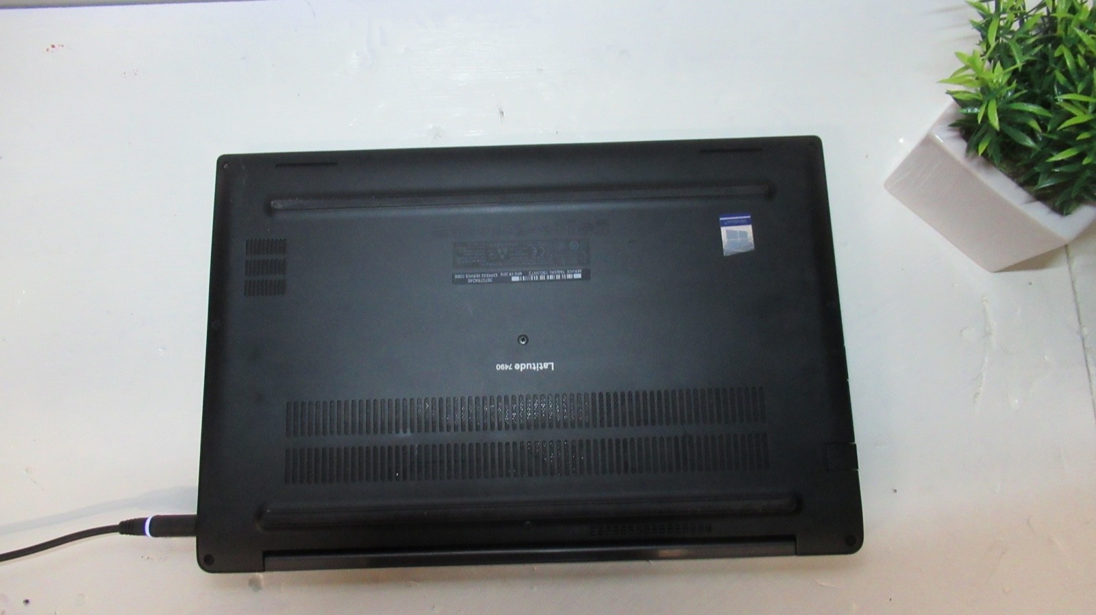 Dell Latitude 7490 14” Laptop Intel Core i5 16GB RAM 512GB SSD Windows 11 Pro