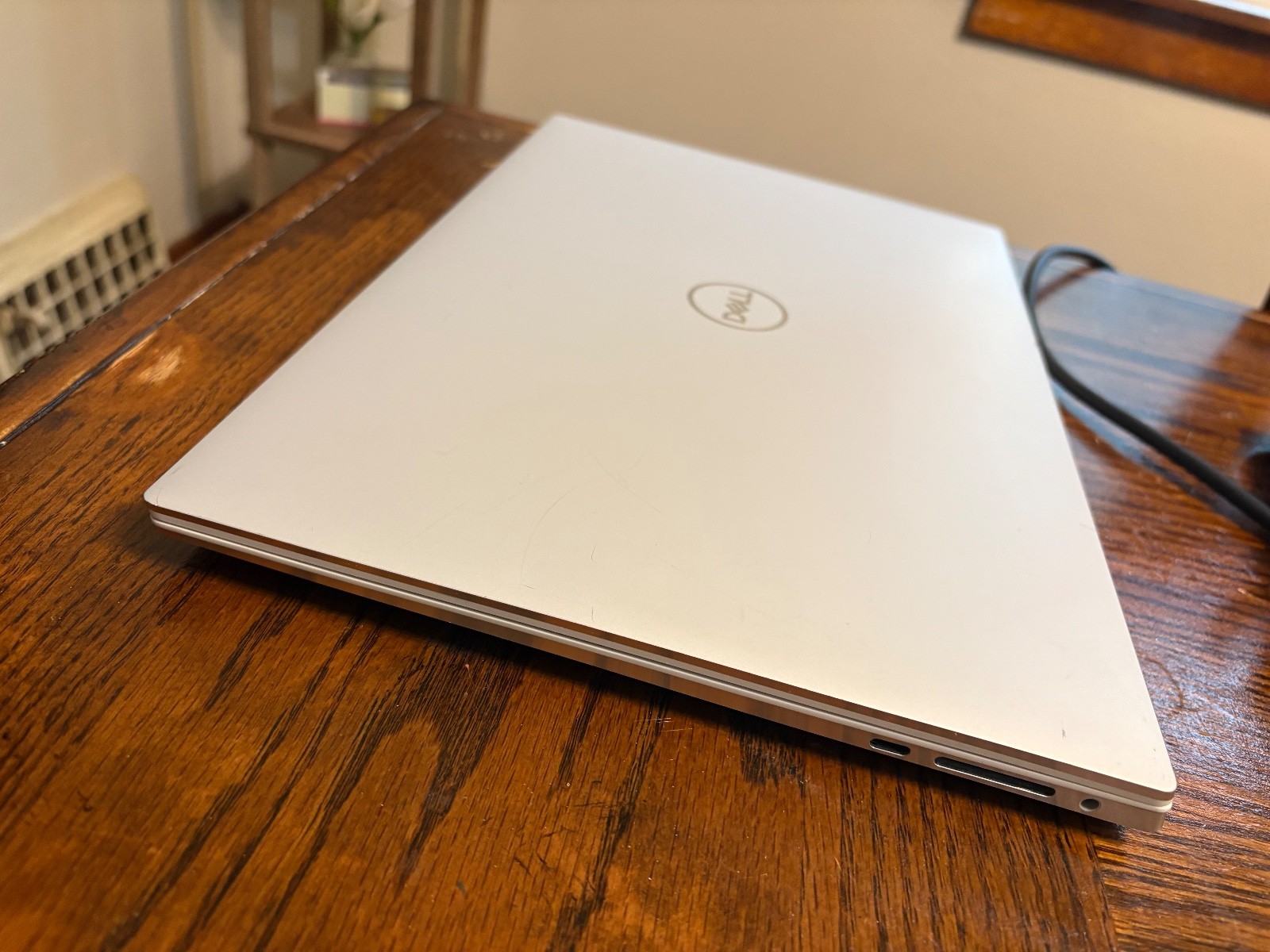 Dell XPS 15” 9500 i7 Exclusive Alpine White Sleek Design UHD – Custom Build