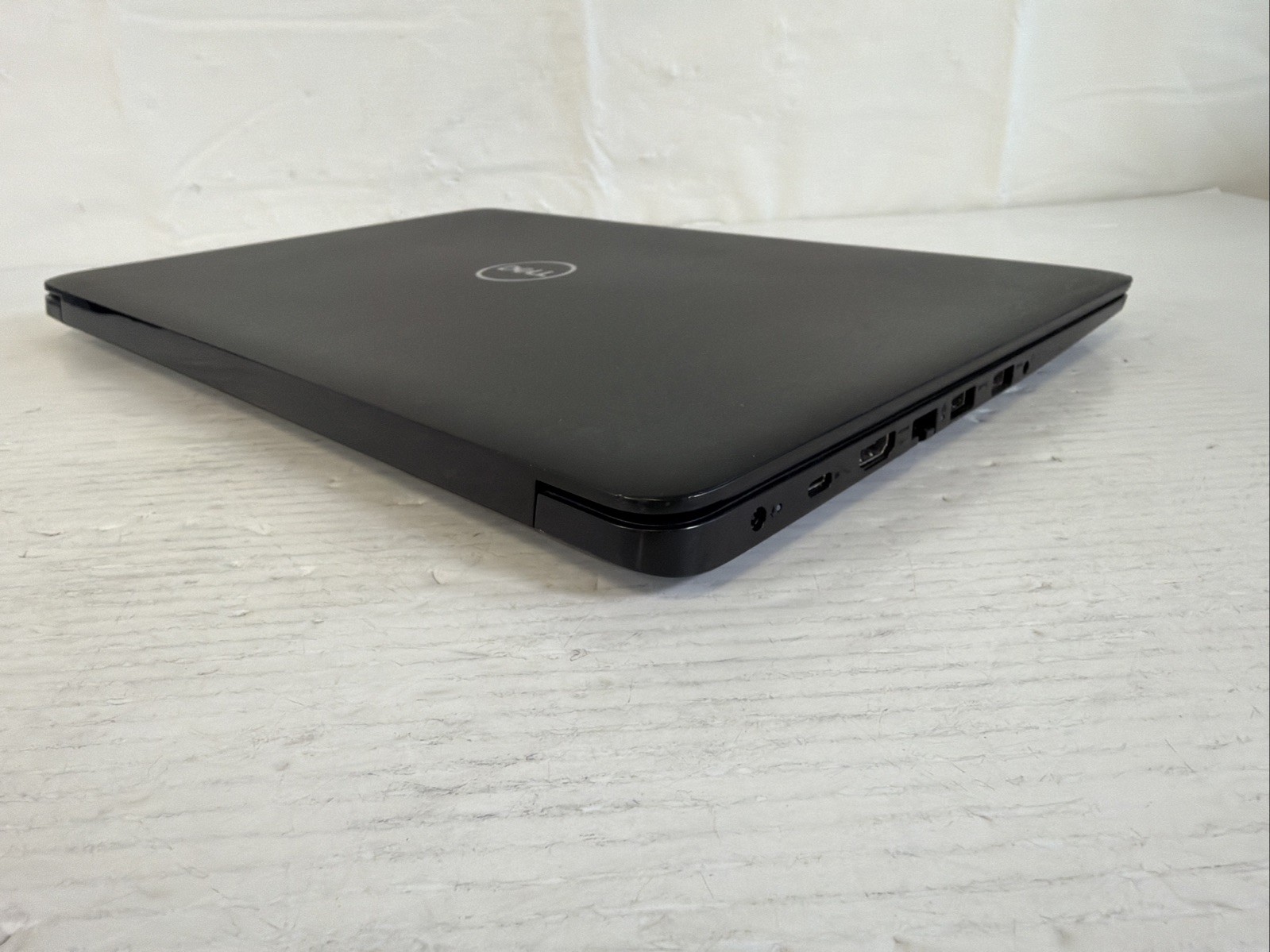 Dell Latitude 3500 15.6″ Laptop Intel Core i5-8265U 8GB 500GB SSD Windows 11 Pro