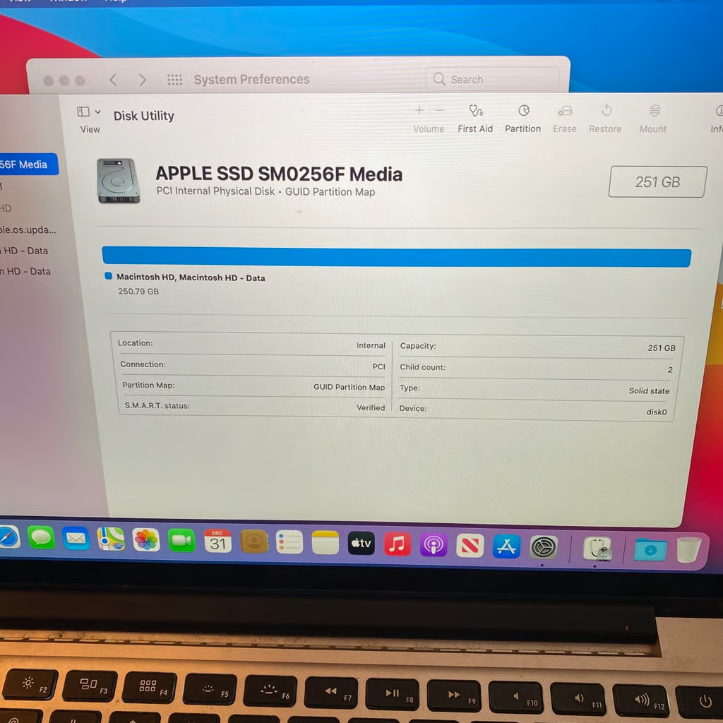 Apple MacBook Pro A1502 | Intel Core i5 | 8GB RAM | 256GB SSD | macOS Big Sur