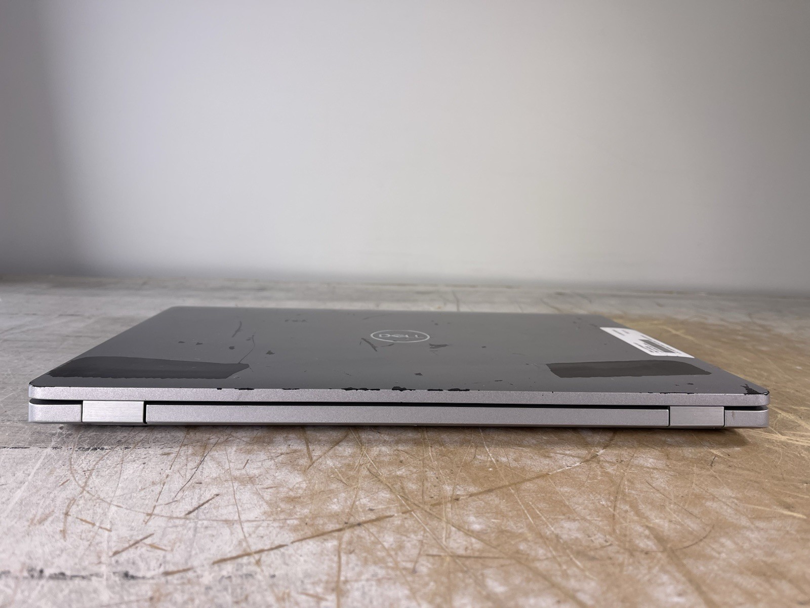 DELL LATITUDE 5511 i7-10850H @ 2.70 GHz, 8GB RAM, NO HDD/OS