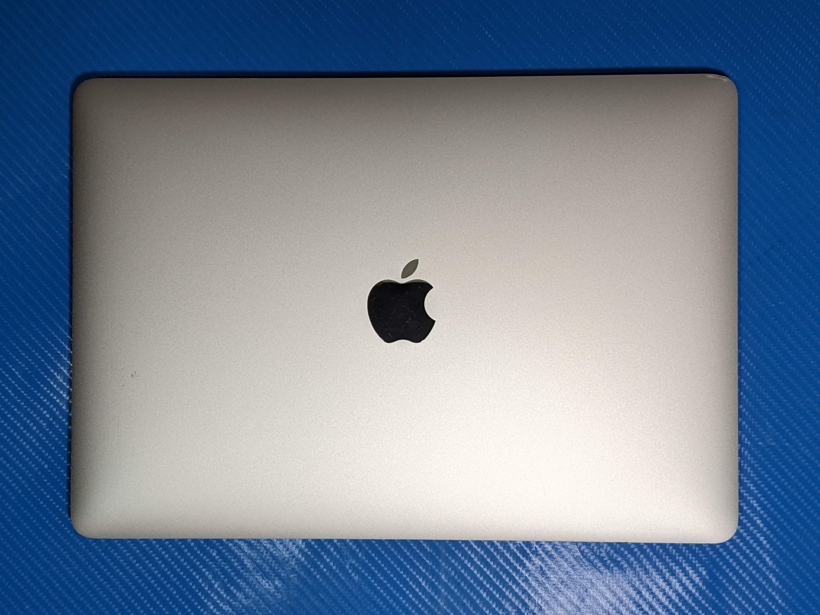 Apple MacBook Pro A2338 (2020) 13.3″ M1 8CPU/8GPU 3.2GHz 8GB 256GB MYDA2LL/A +PA