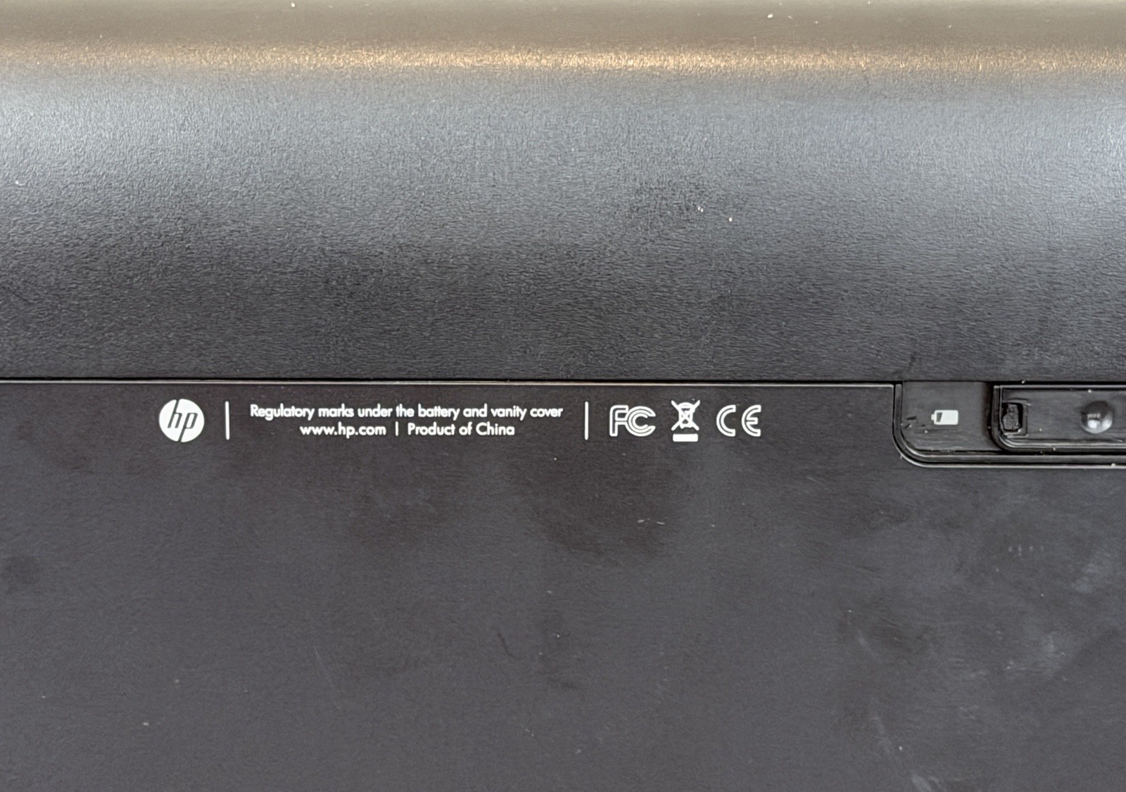 HP Mini 210-4150NR Beats Audio 10.1″ Netbook, Windows 7 – Works, No Power Cord
