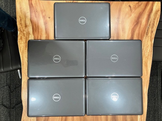 (LOT of 5)Dell Inspiron 5565 15.6″ AMD A9-9400 8GB RAM NO SSD BOOTS TO BIOS