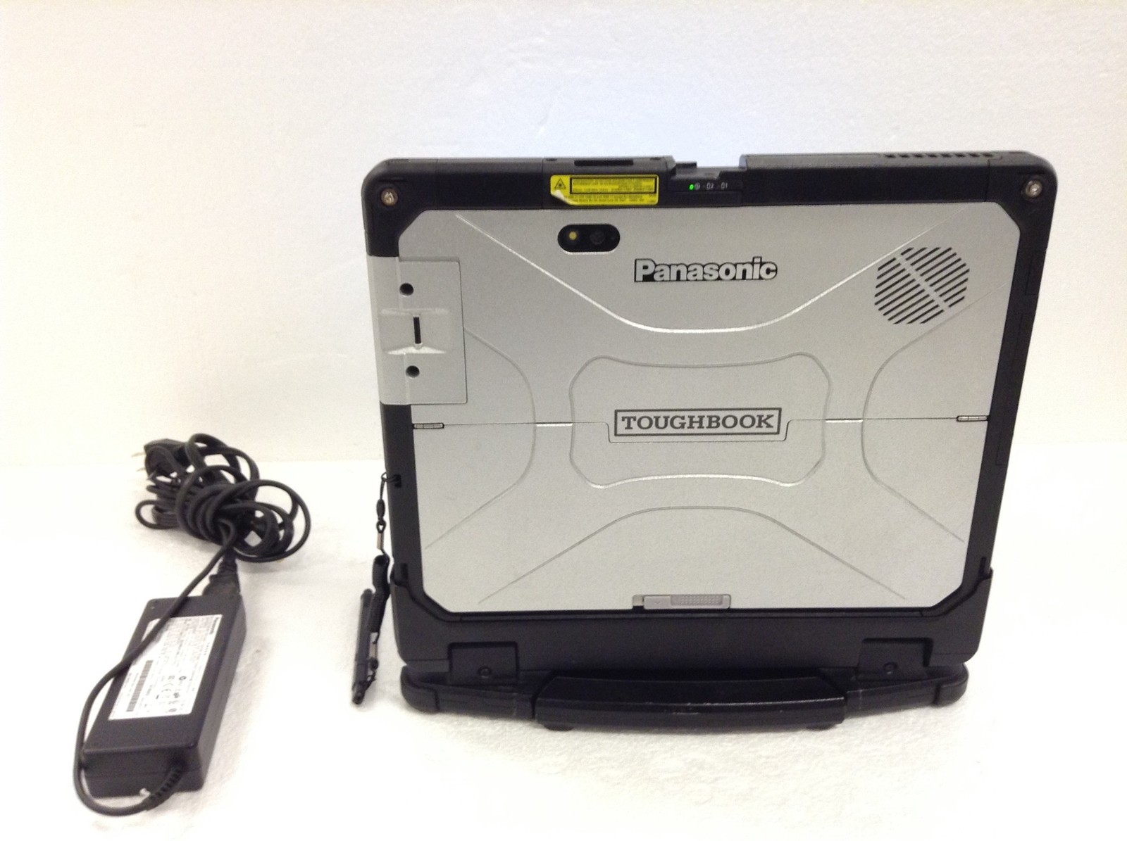 Panasonic Toughbook CF-33 MK1 12″ Touch i7-7600U 16GB 512GB, 2x Batt, 13K Hours