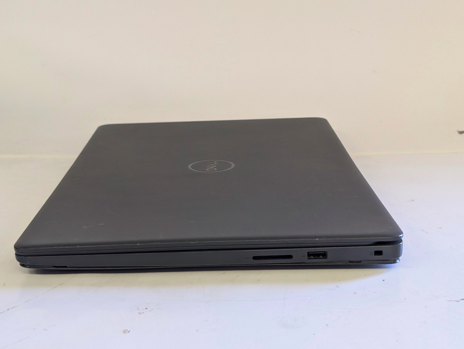 Dell Inspiron 15 3000 15.6”; NO SSD Intel i5-1135G7 2.4GHz NO RAM; bad battery*