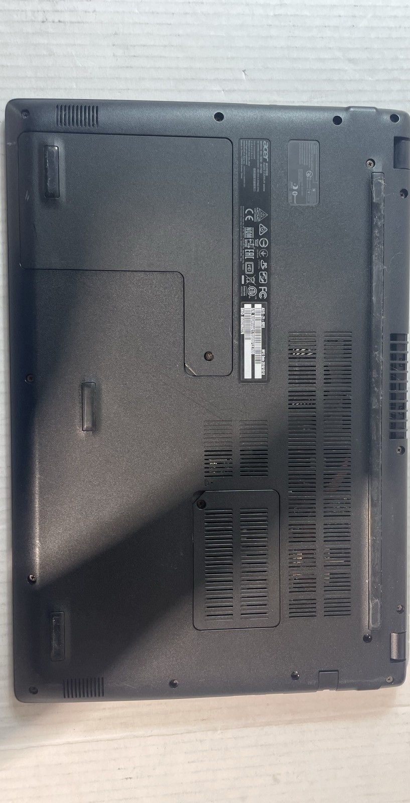 Acer Aspire 3 A315-21-92FX S/N NXGNVAA01785006FCE7600 15.6″ Laptop FOR PARTS