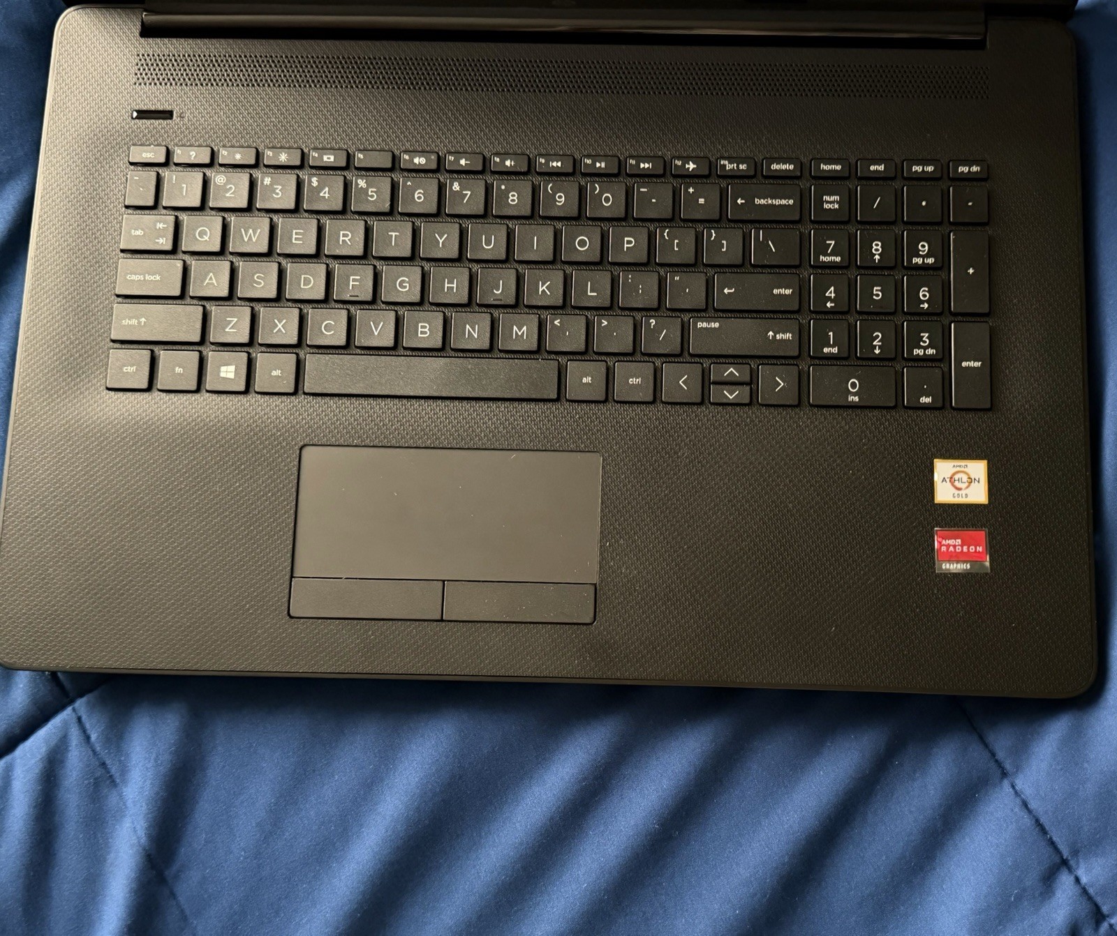 HP 17z-ca200 laptop 2tb Of Storage & AMD Athlon gold chip