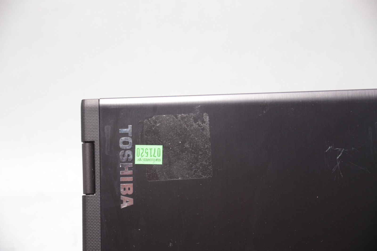 Toshiba Satellite Radius 12 P25W-C Convertible i7-6500U 8GB 128GB 12.5″ Touch
