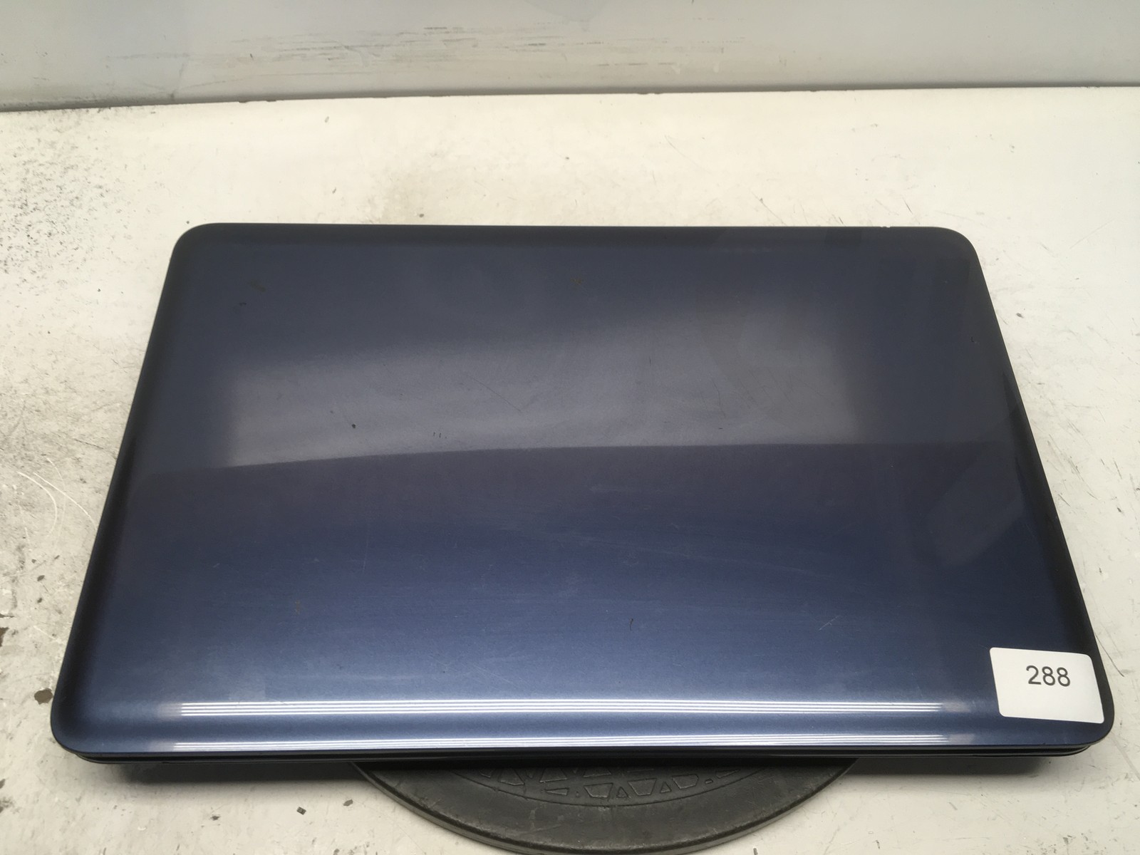 HP 2000-2B19WM AMD E-300 1300MHz 4 GB NO HDD No Batt