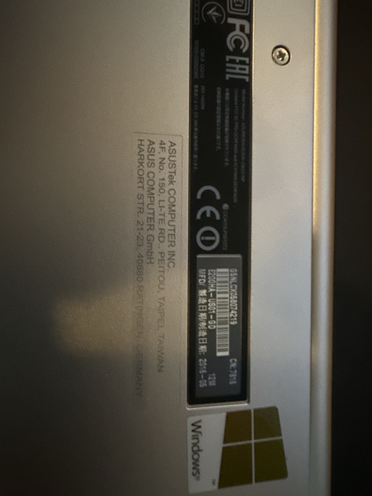 ASUS E200HA 11.6” Ultra-Slim Laptop – Windows 10