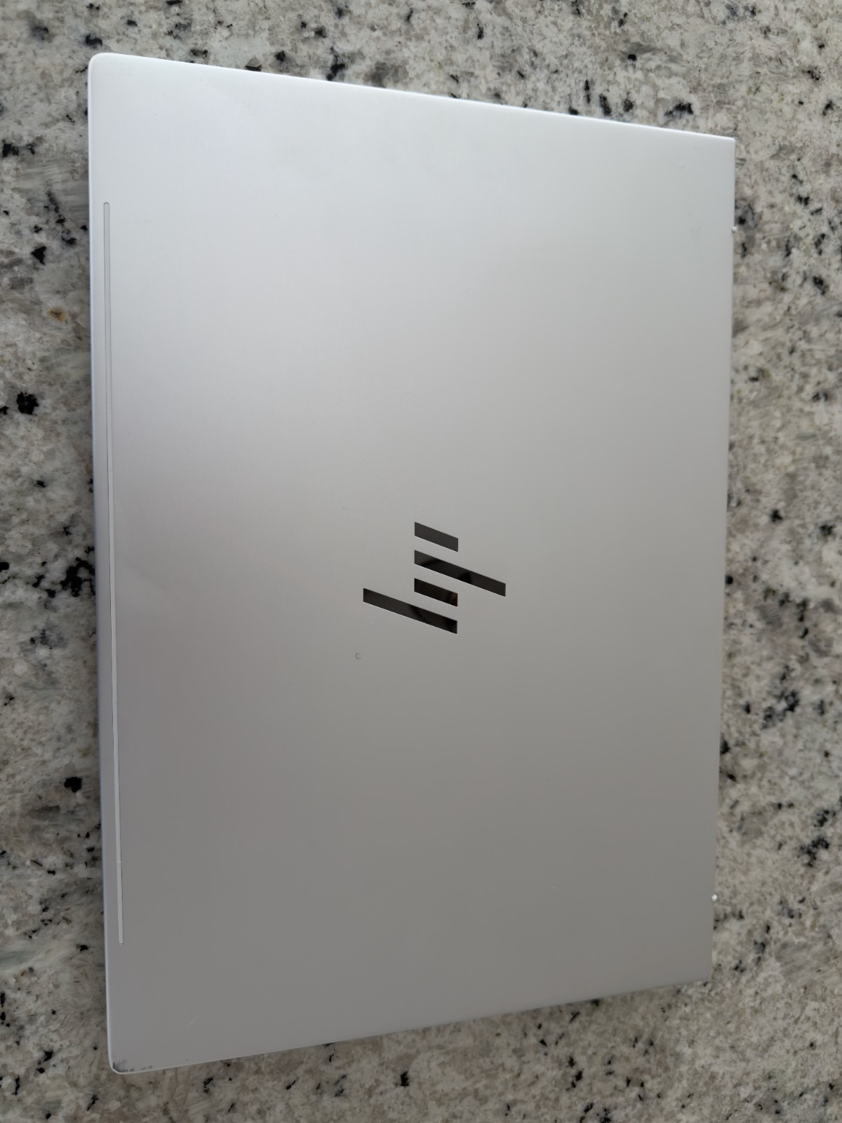 HP EliteBook 8 G1i 16″ AI Ultra 7 268V 32GB 1TB SSD Nearly New 4Yr Care Pack ADP