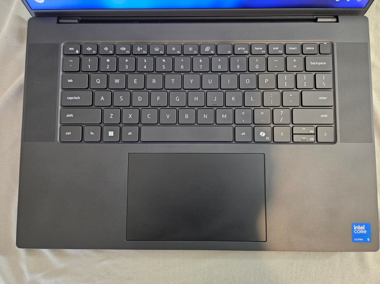 Dell Precision 5690 16″ Core Ultra 5 135H 16GB 512GB WiFi 7 ProSupport 2028