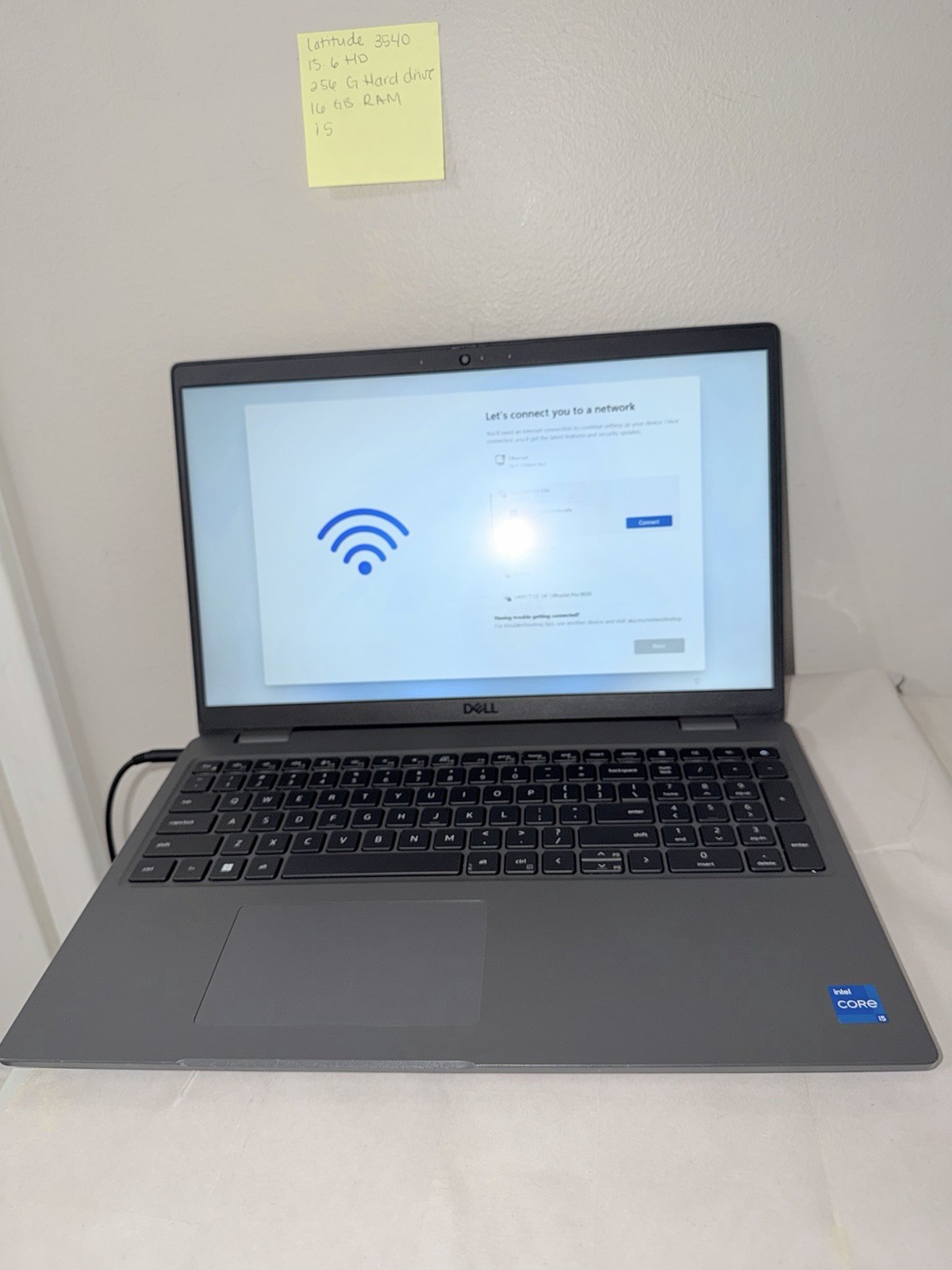 Dell Latitude 3540 15.6 HD, 256GB HD, 16GB RAM, i5, Windows 11 Pro