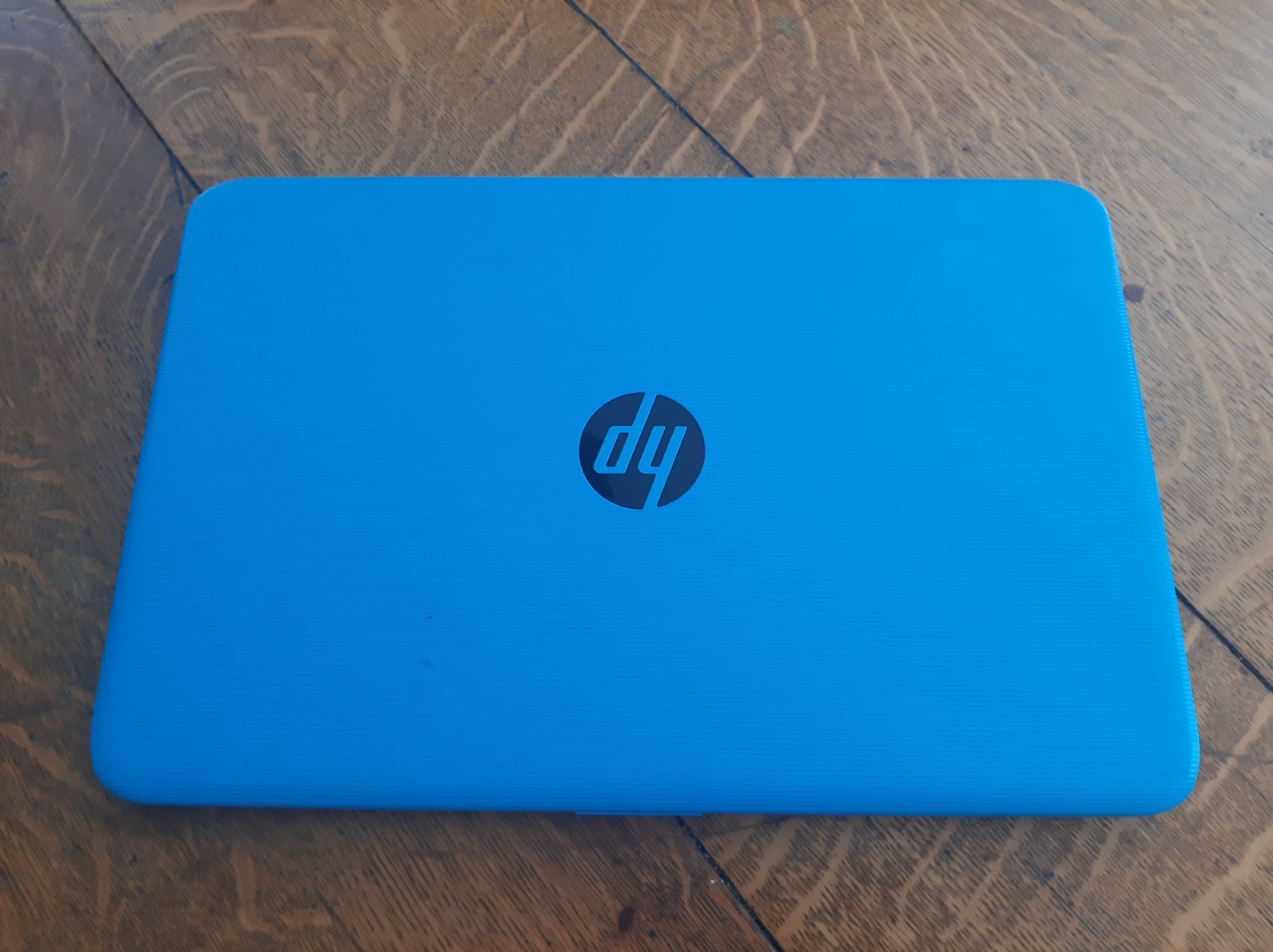 HP Stream 14-ax010nr 14in Intel Celeron 4GB RAM 32GB eMMC Blue