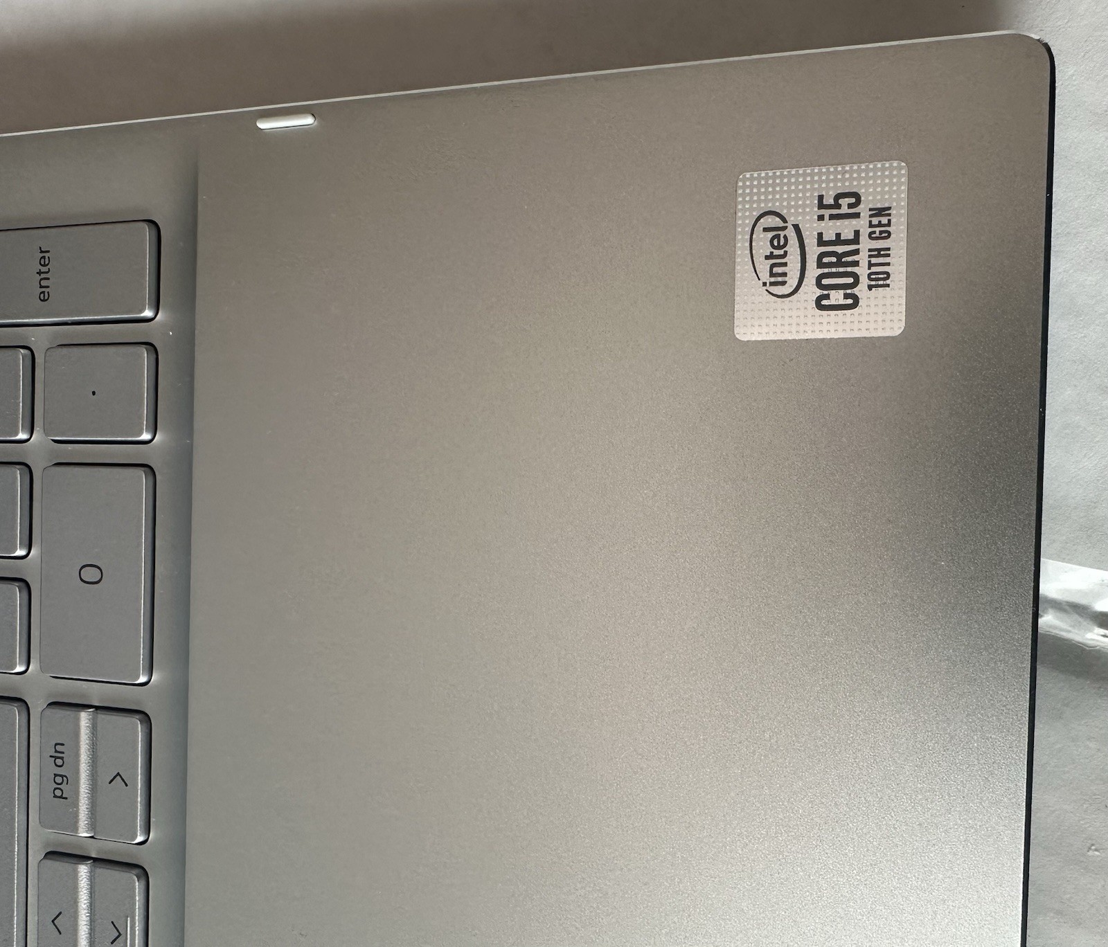 Dell Inspiron 7500 2n1 15.6″ Touch Screen Laptop-512Gb-intel i5 1035G1-12Gb Ram