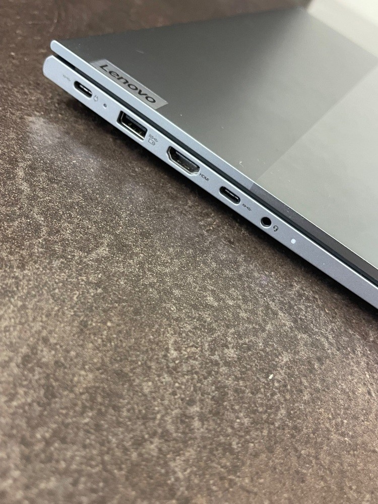 Lenovo Thinkbook 16 g6 abp 8gb 256ssd AMD 5 7530U Radeon Graphics With Charger