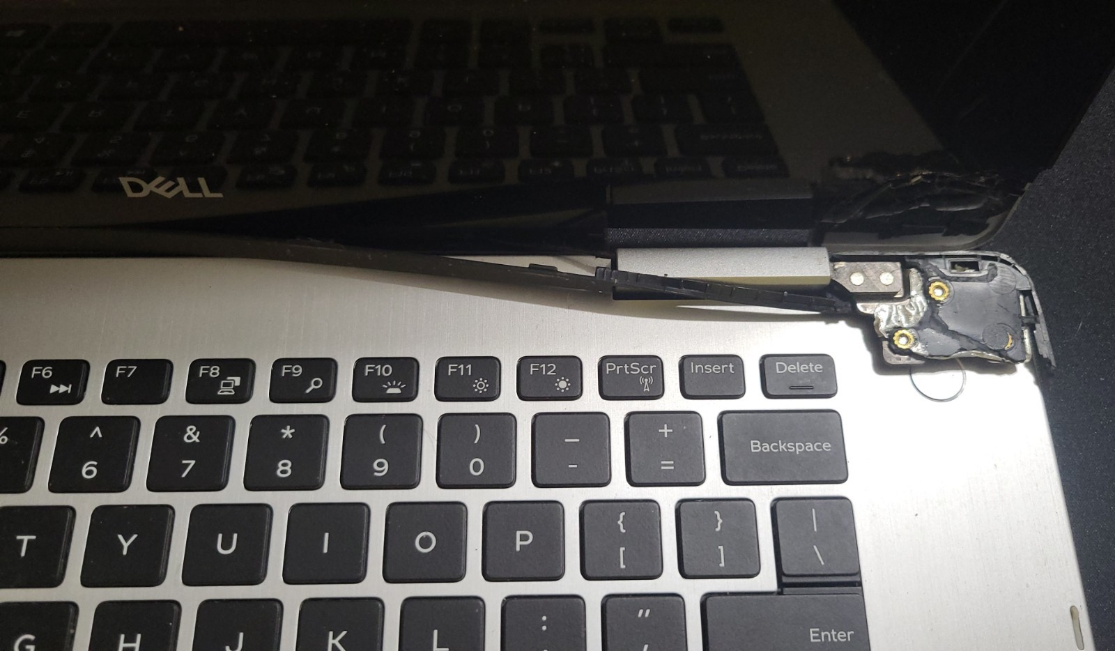 Damaged laptops, unknown condition. storage unit find. 3 Chromebooks, 2 laptops.