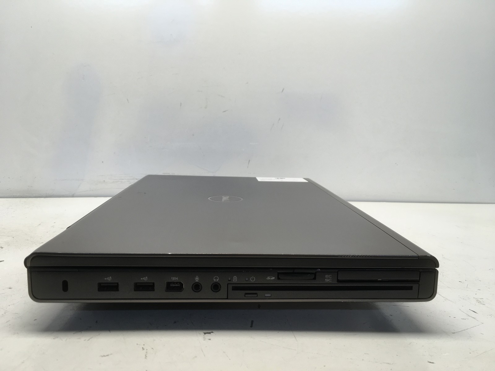 Dell Precision M6600 Intel i7-2760QM 2.4GHz 4 GB NO HDD No Batt