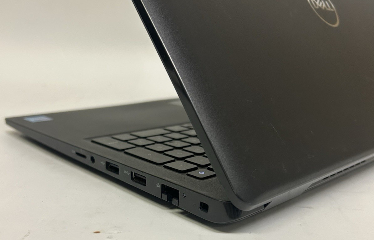 Dell Latitude 3520 15.6″ Intel i5-1135G7 @2.4GHz | 8GB RAM | 256GB NVMe | W11P
