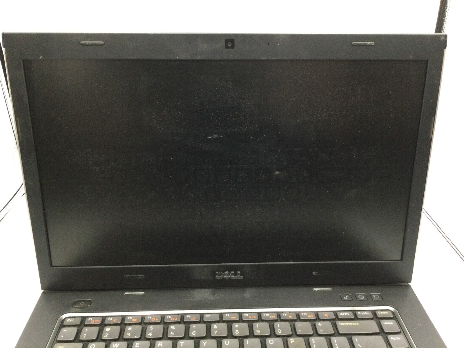 DELL VOSTRO 3550 – FOR PARTS – DRILLED MOBO – NO OS – NO RAM – NO HDD – 15″ = BB