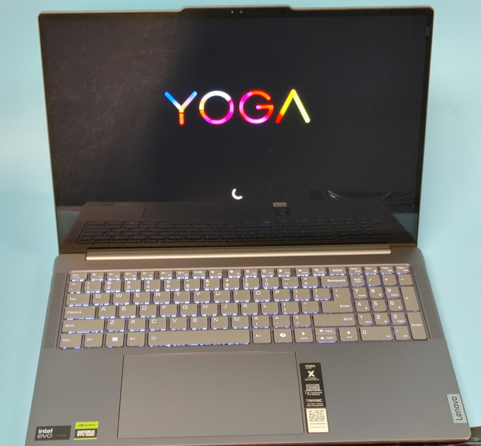 Lenovo Yoga 9 Pro 16IMH9 16″ 3.2k Ultra 9 185H 32GB DDR5 1TB PCI-E SSD RTX 4050