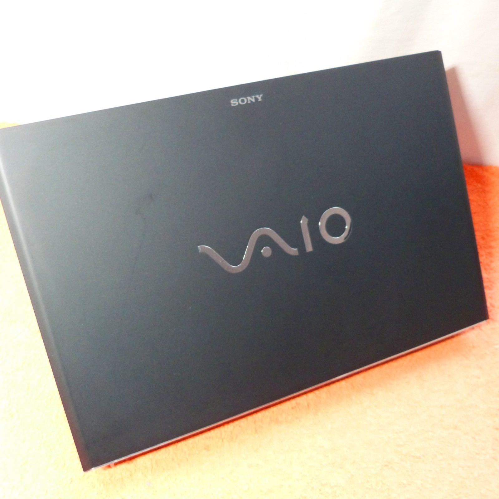 Sony Vaio PRO SVP13 13″ FULLHD l Carbon Fiber Thinnest UltraBook ONLY 800GRAMS