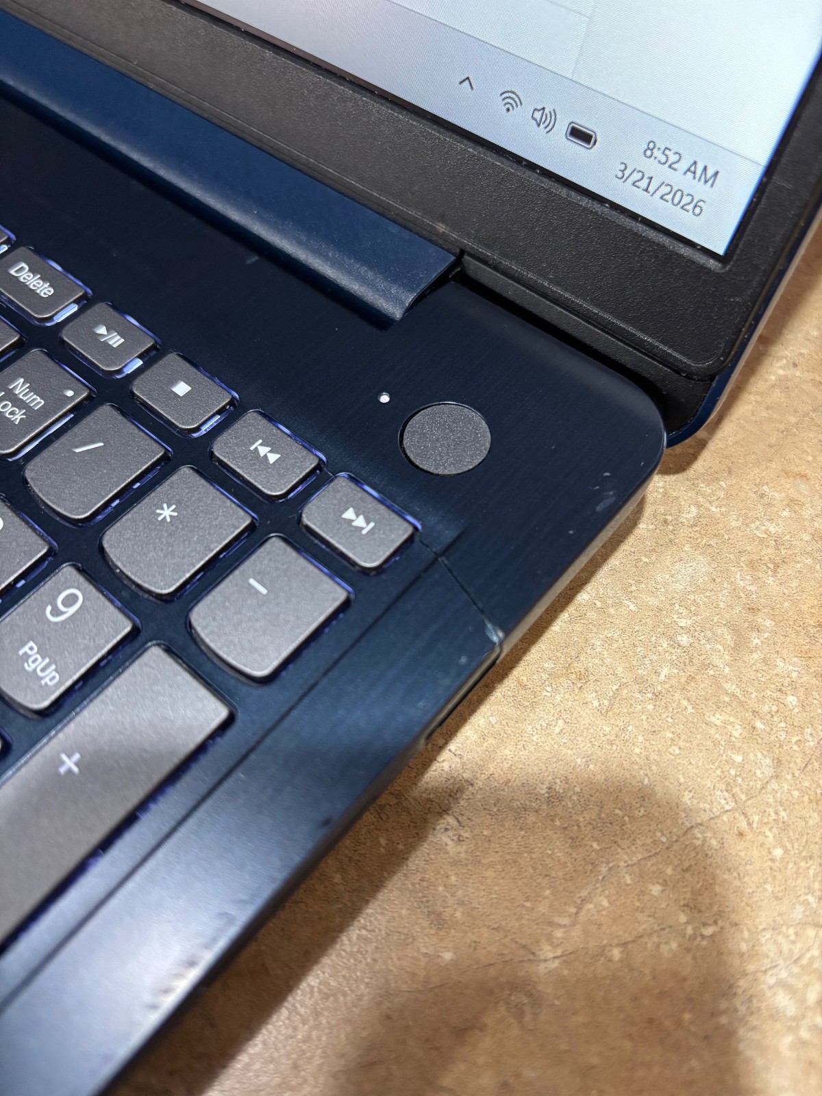 Lenovo IdeaPad 3 15ITL6 15.6″ Core i5-1135G7 8GB 256GB Nvme SSD – Abyss Blue