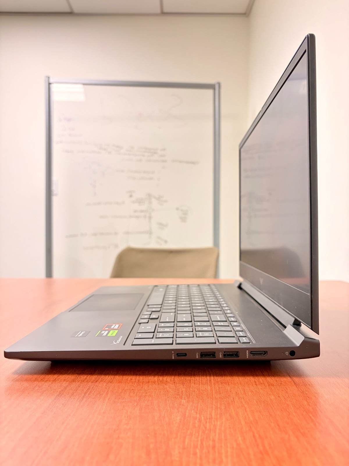 HP Victus 16.1″ (1TB SSD, AMD Ryzen 5, 3.30 GHz, 6GB) Laptop – Mica Silver