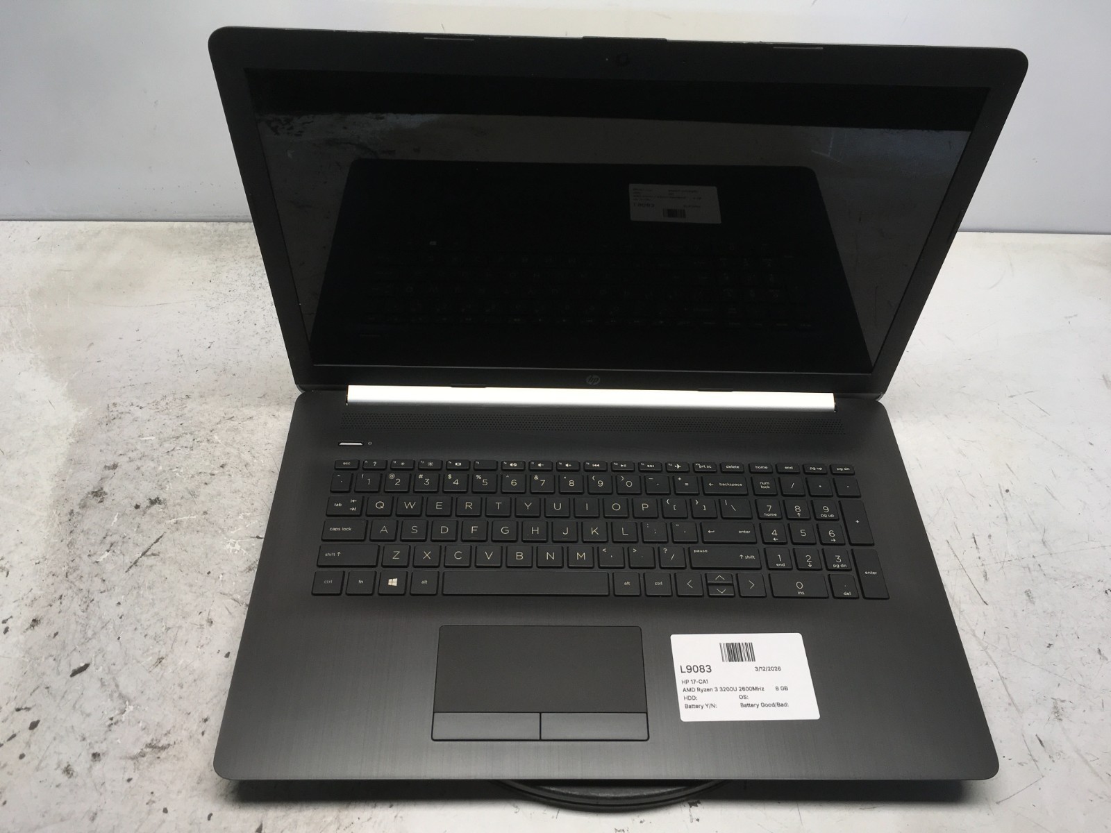 HP 17-CA1 AMD Ryzen 3 3200U 2600MHz 8 GB NO HDD