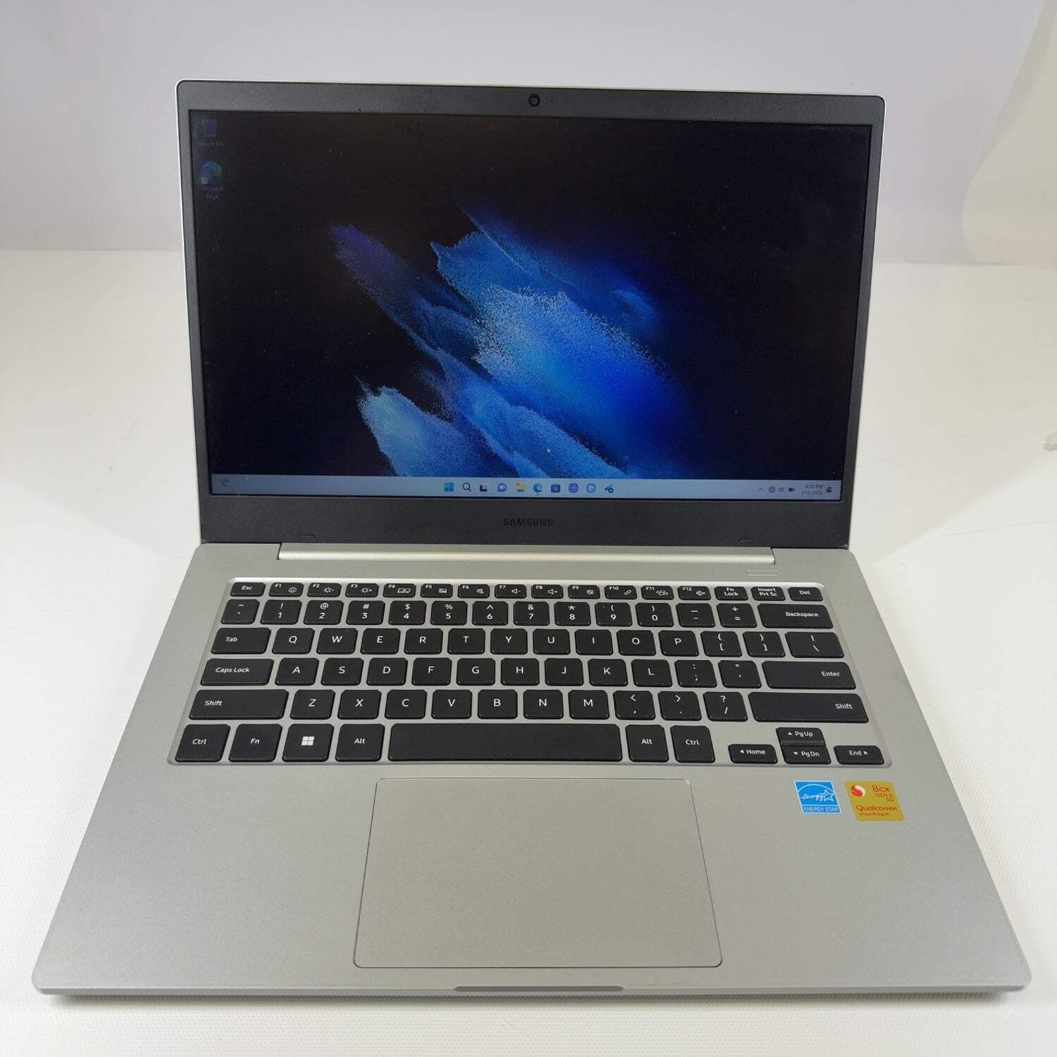 Samsung Galaxy Book NP545XLA 14″ Snapdragon 7c 3.15 4GB RAM 128GB SSD