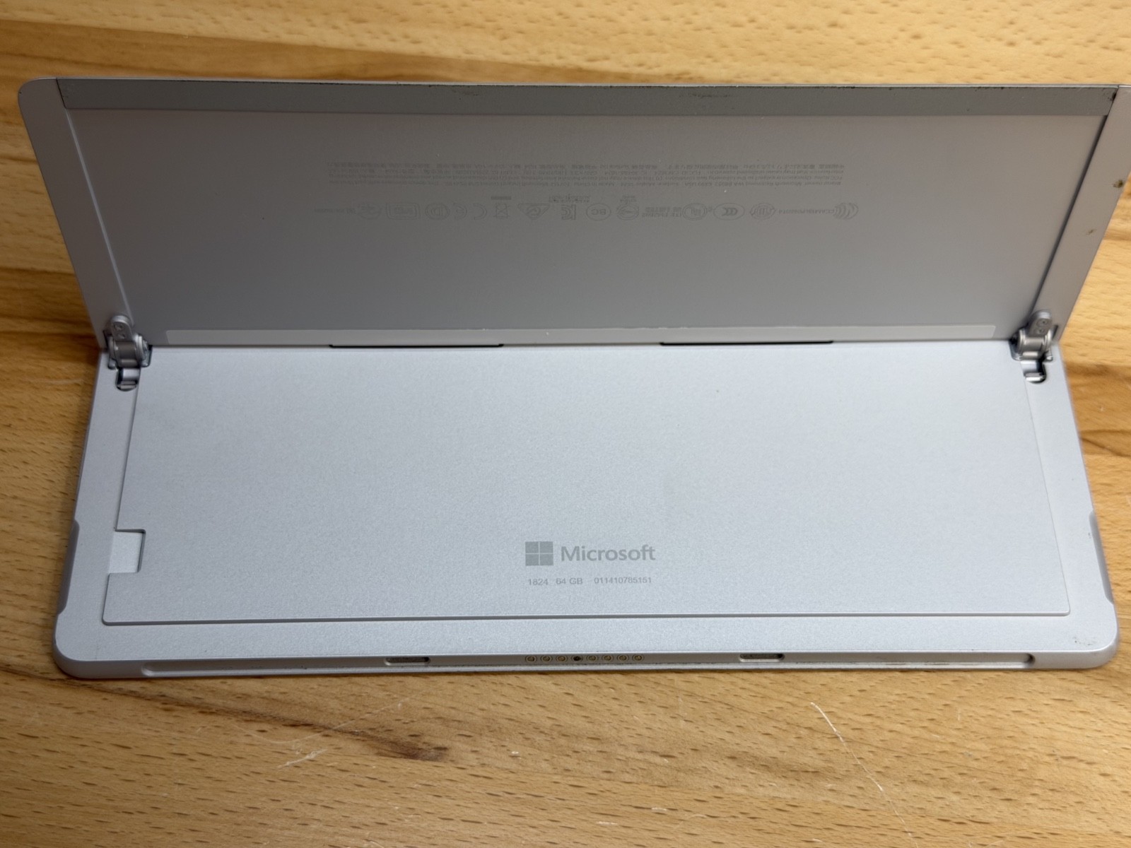 Microsoft Surface Go 1st Gen 1824 10″ – READ, PARTS/REPAIR, NO BOOT