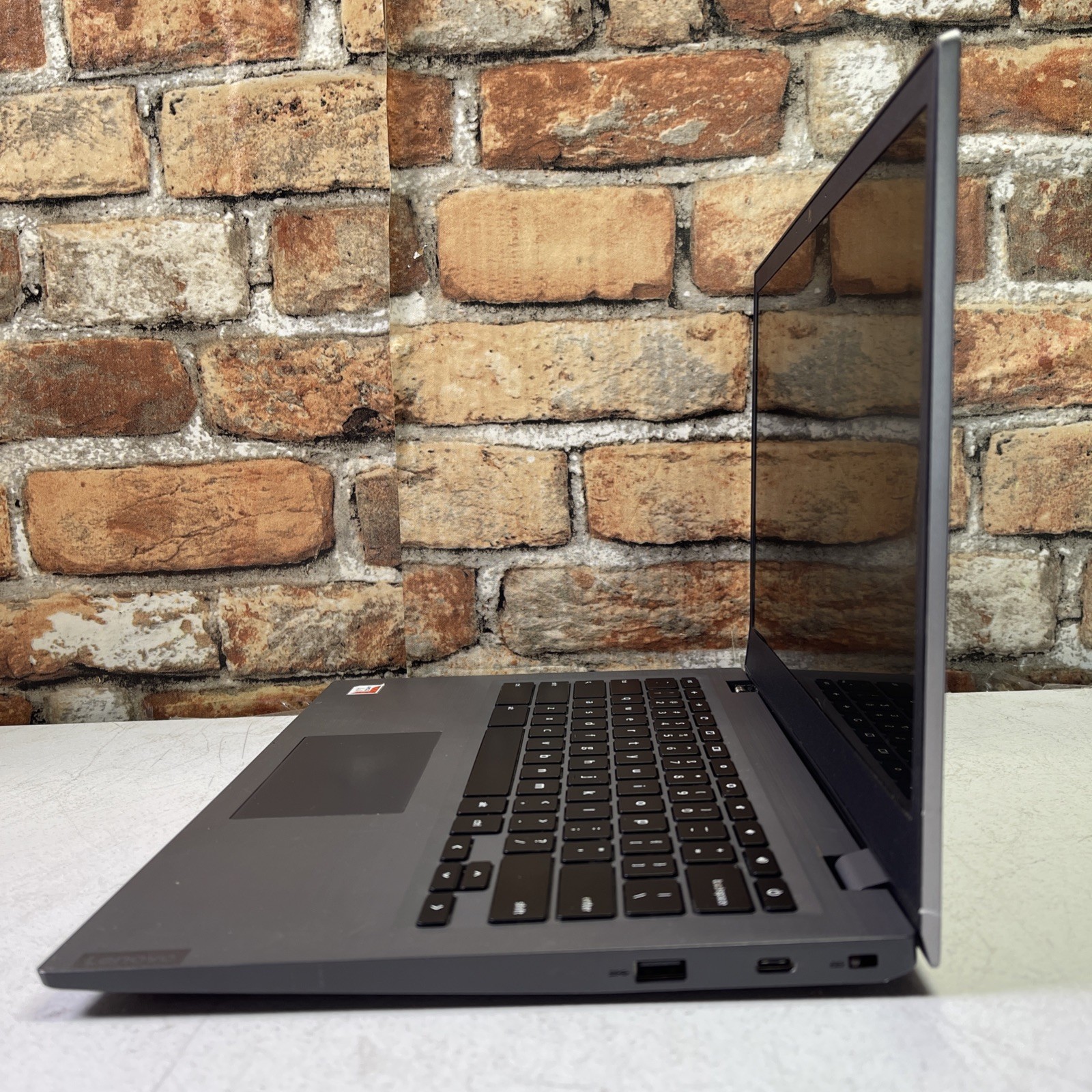 Lenovo ChromeBook 14e Tested LCD Screen w/ Chassis & Battery – No Motherboard’s
